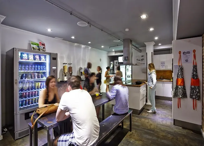 호스텔 Black Swan